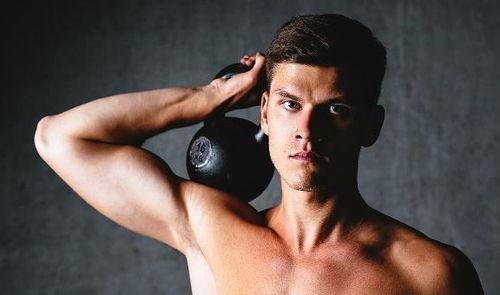 吃瓜抖音网红女和腹肌男,甜蜜互动引网友热议！”