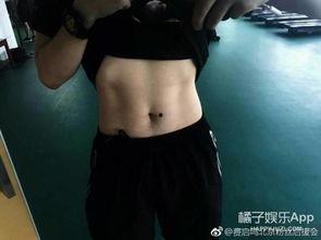 抖音腹肌网红女吃瓜,揭秘网红圈幕后故事！”